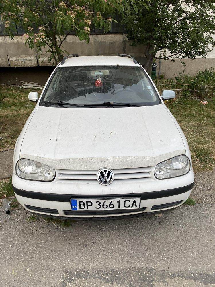 Голф 4 1.9 90кс цял или на части