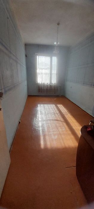 Продажа 2/4/4 на Юнусабад-13, супер локация