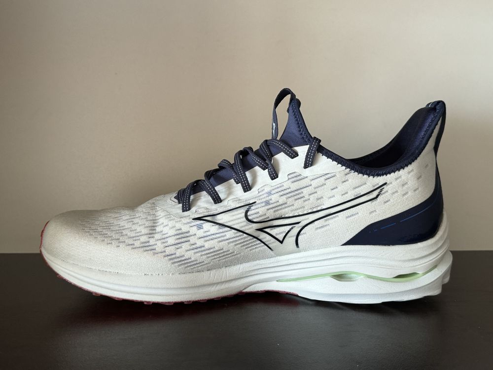 Mizuno Wave Rider Neo 2 /46.5номер 30.5см Стелка Нови с Кутия