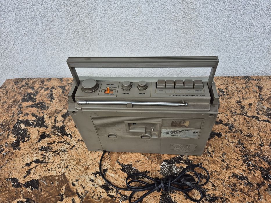 Radio Casetofon marca continental edison SABA model RC5389,functional