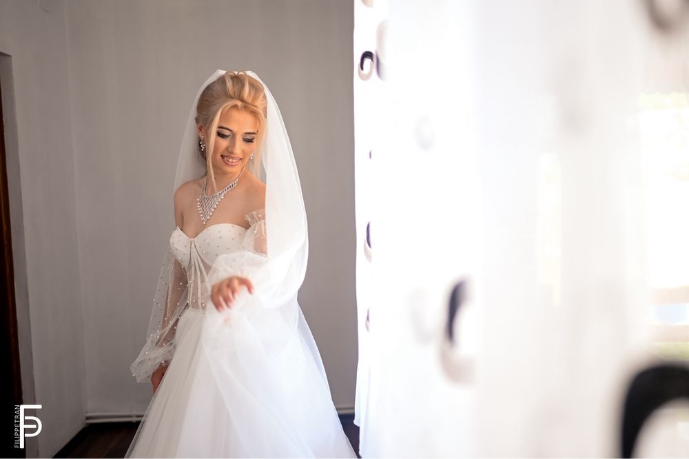 Vand rochie de mireasa