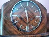 Ceas cu pendul tip semineu