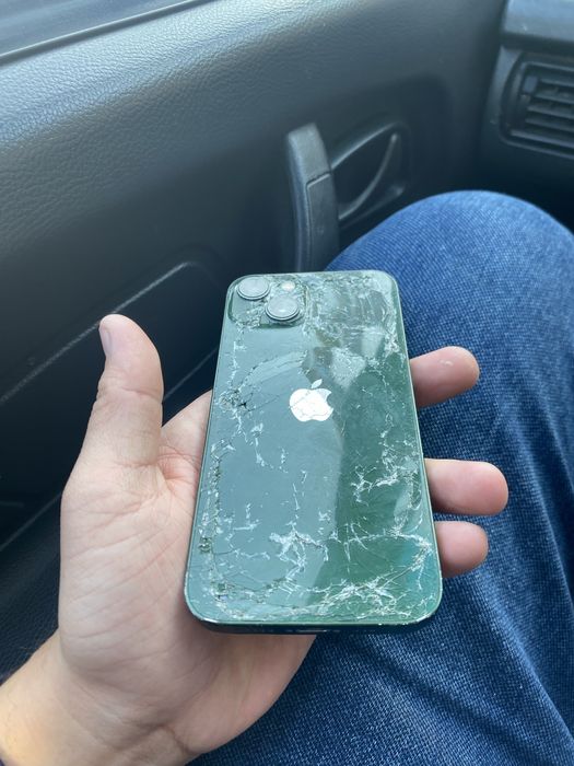 Айфон 13 минус трешина алды арты басқа бәрі істеп тұр