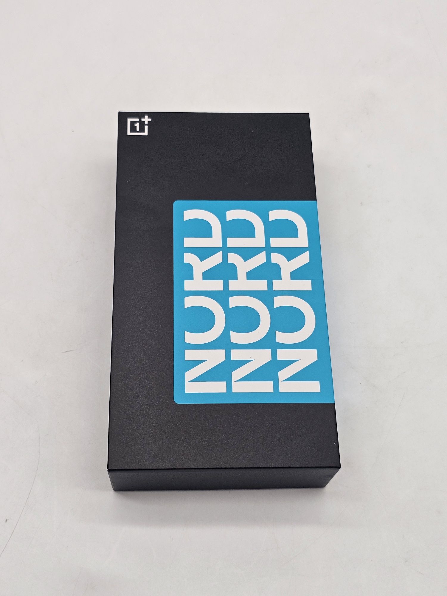 ONEPLUS Nord CE4 Lite 5G Red Community Edition, 256GB, 8GB, Sigila