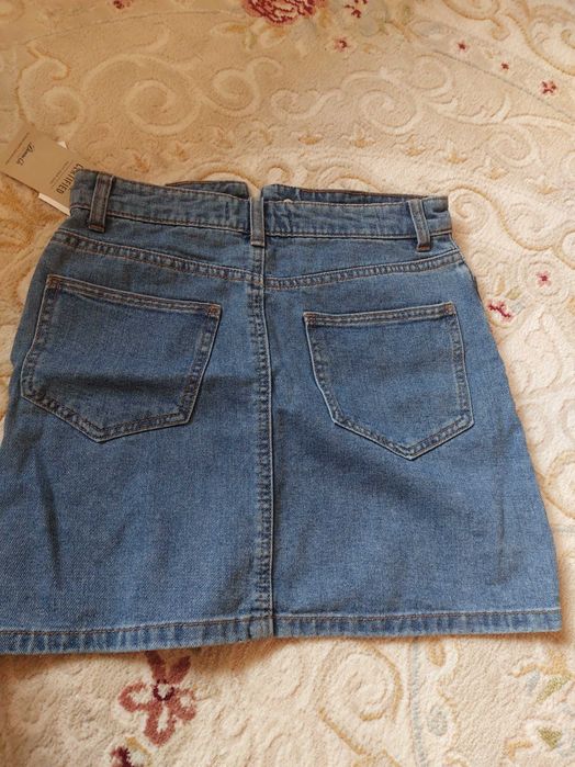 Продам джинсовую юбку на девочку-подростка