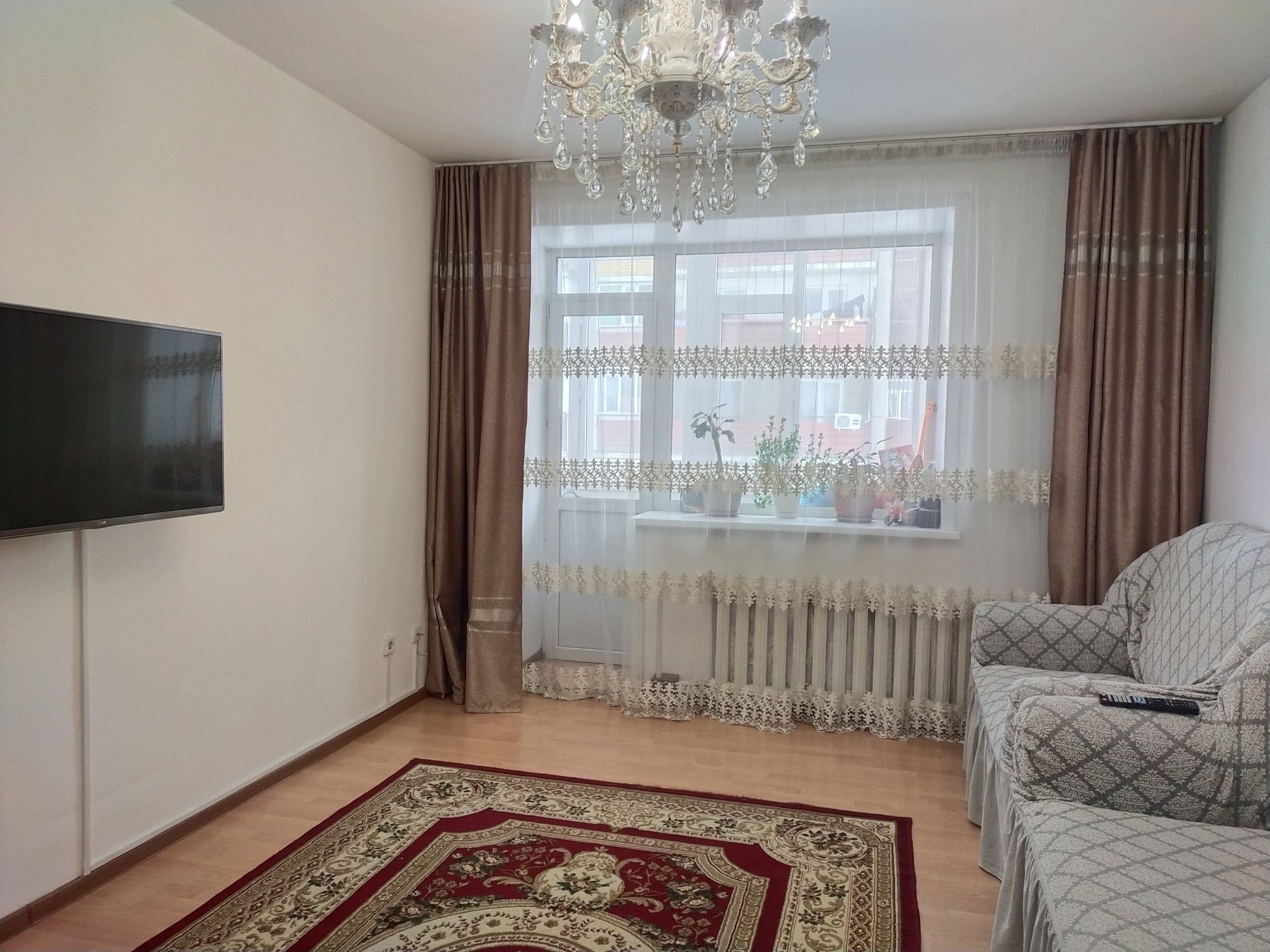 Срочно Продам штор.