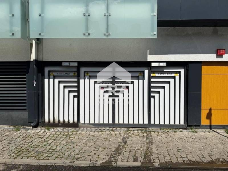 Гараж под наем , ТОП Център