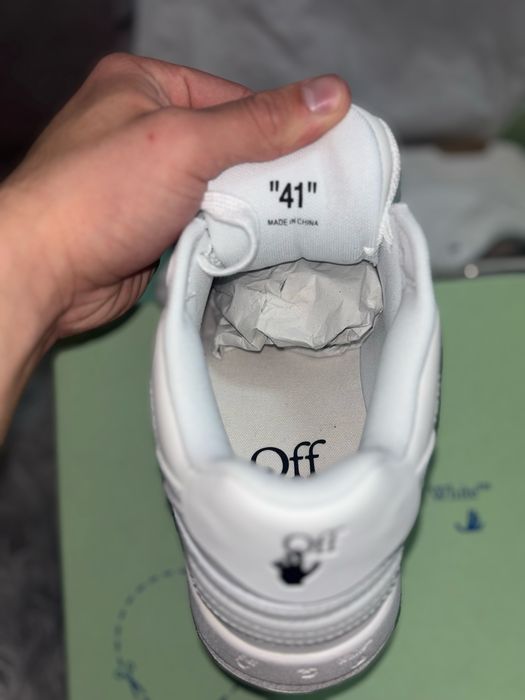 Vand Off White out of ofice white 41