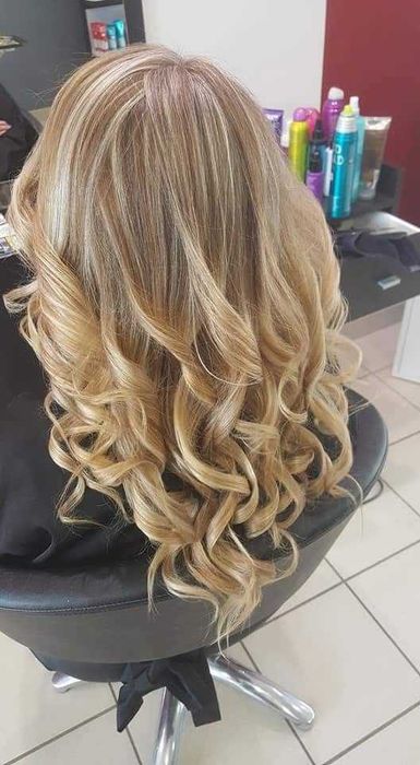 Ofer servicii de infrumusetare acasa