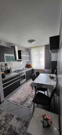 Apartament 2 camere 53 m2 + balcon + boxa Shopping City Piatra Neamt
