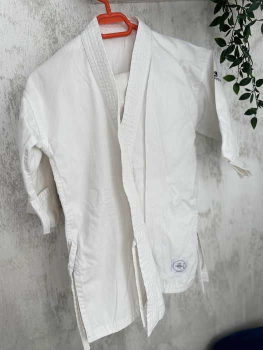 Kimono alb 6-7 ani Dechatlon