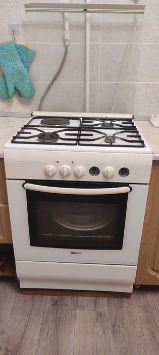 Газовая плита, электрическая духовка