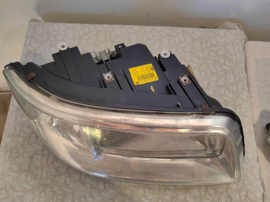Фарове VW Transporter T5 / Фарове Транспортер Т5 Оригинални