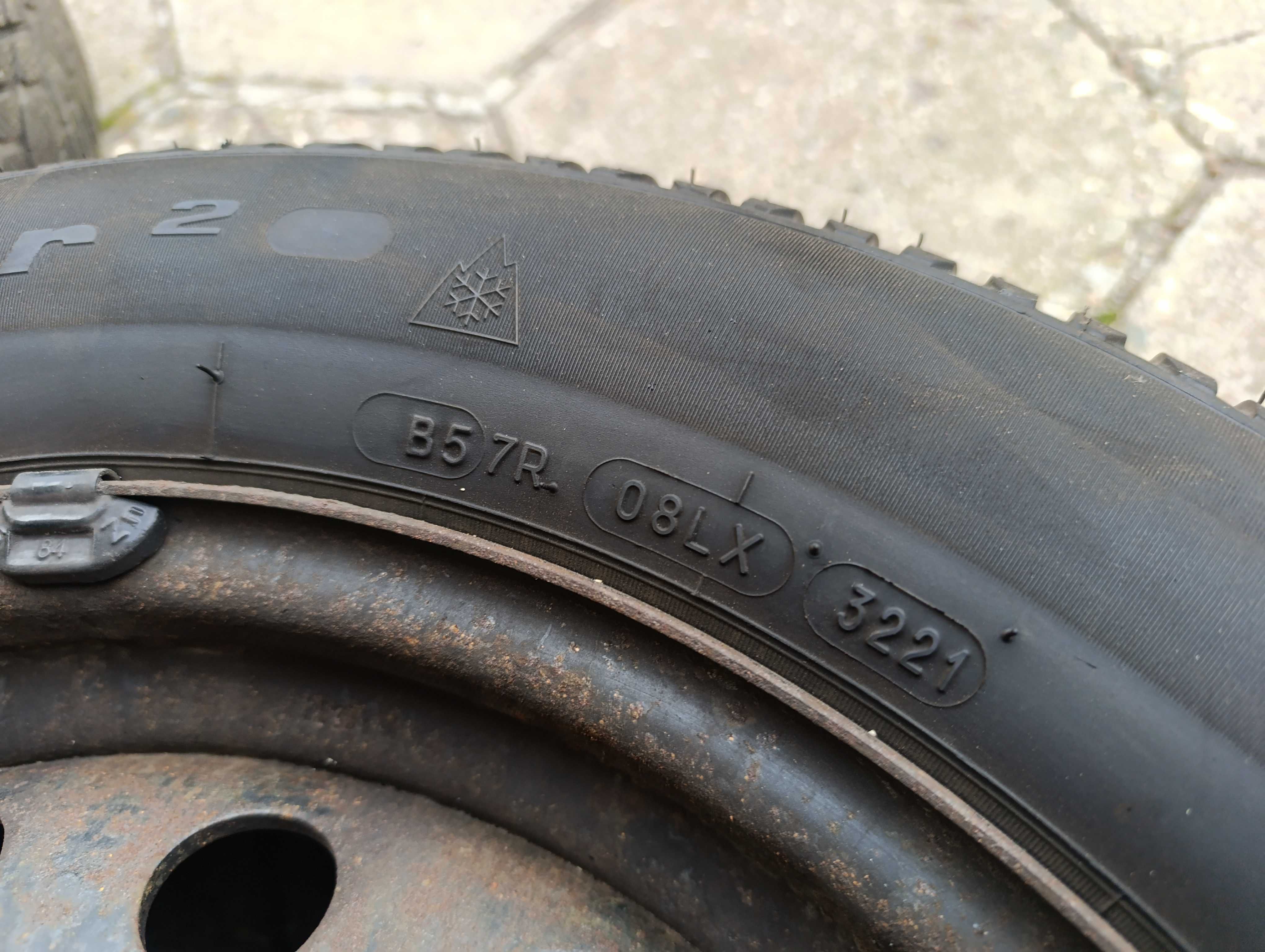 Зимни гуми с джанти от Toyota BfGoodrich G-Force Winter 2 Go 205/60/16