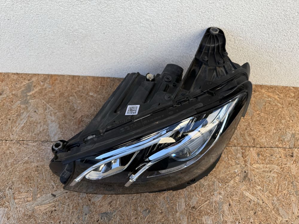 Far stanga Mercedes E Class LED High Performance Original Europa