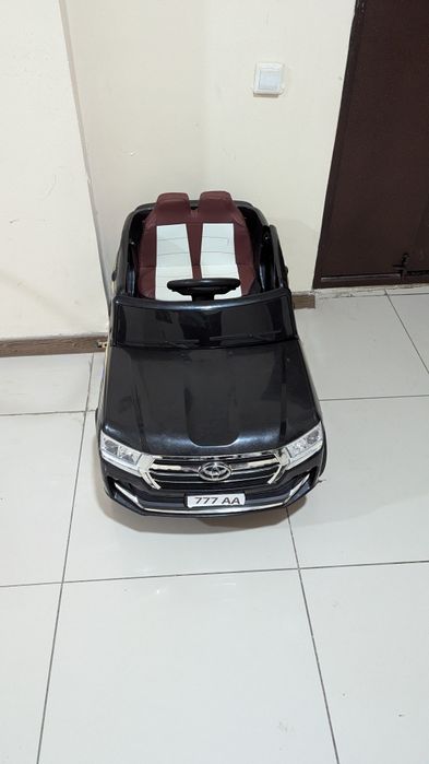 Машинка с пультом управления