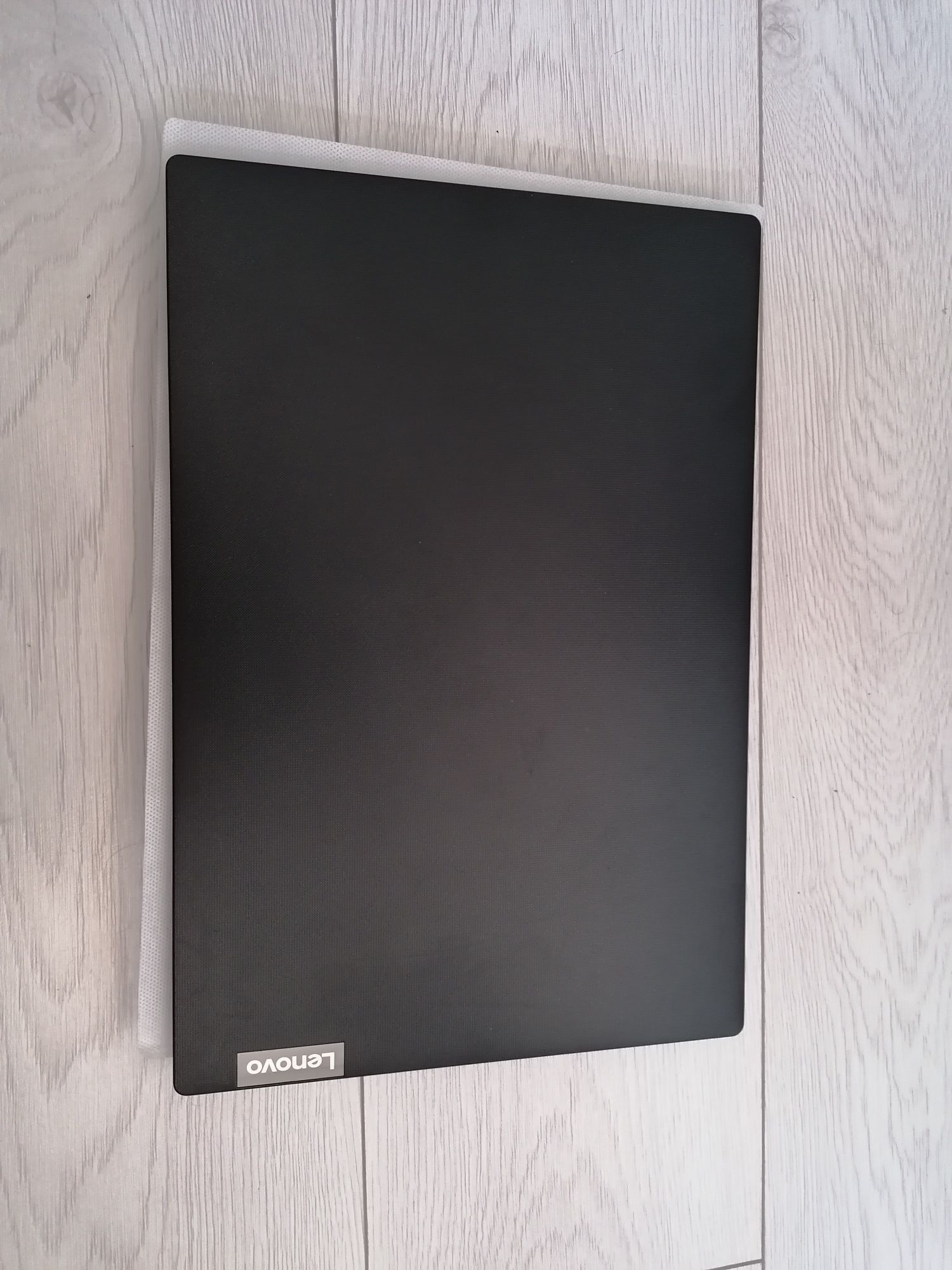 Dezmembrez Lenovo S145-15(placa de baza,display,carcasa,tastatura, inc