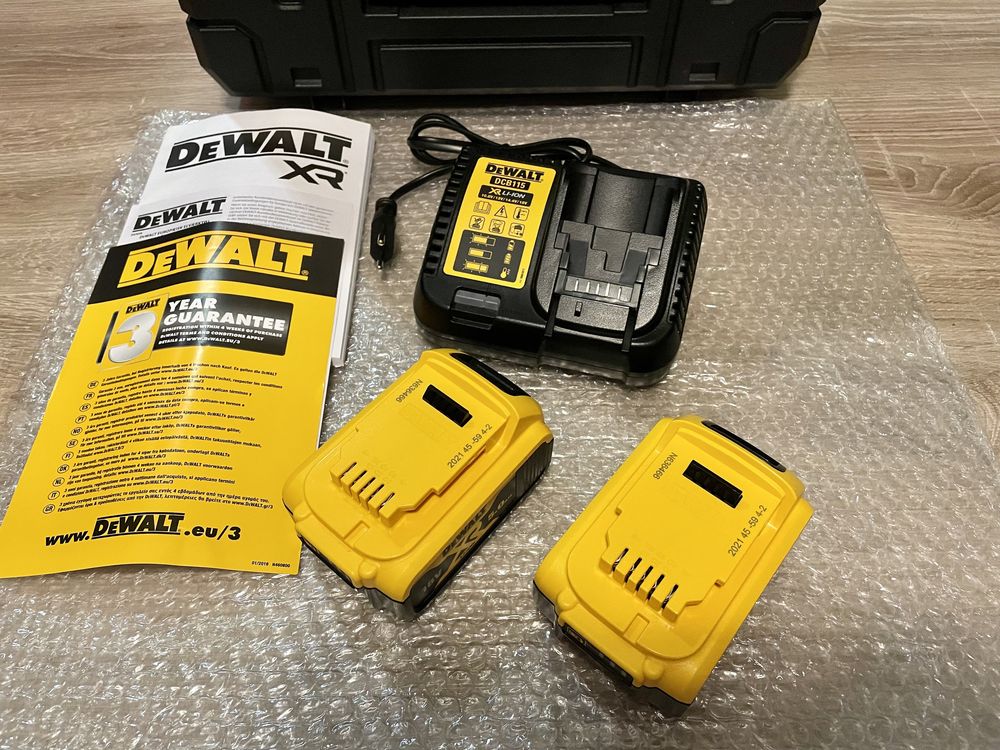 DeWalt DCB115P2-QW Baterii si Incarcator Original !