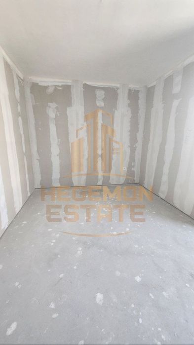 Продава се Двустаен апартамент в Варна, Трошево - 85 кв.м за 1648 €/кв.м - Снимка #1