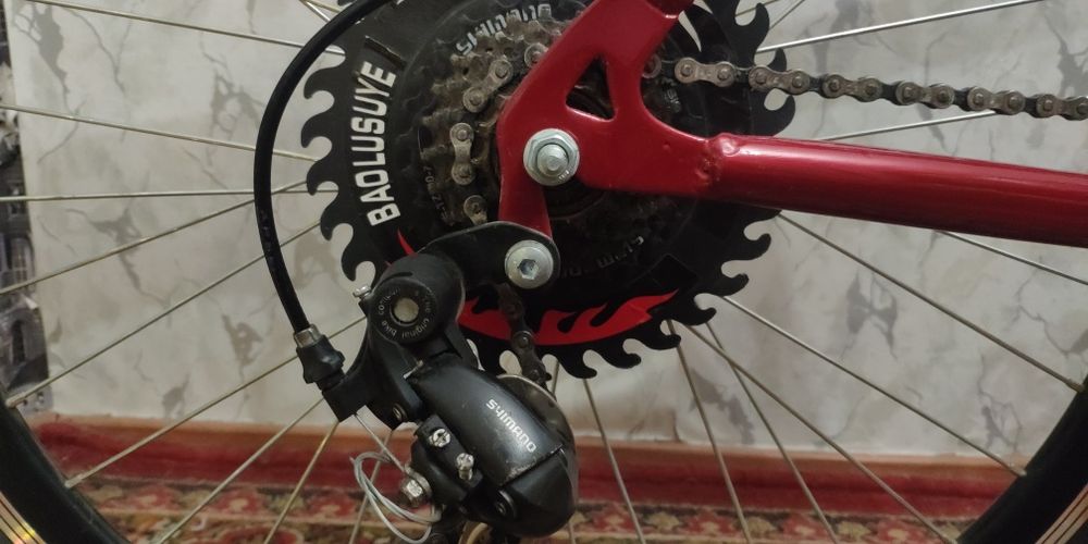 Продаю велосипед с 21 скоростью.

Продаю надёжный и удобный велосипед