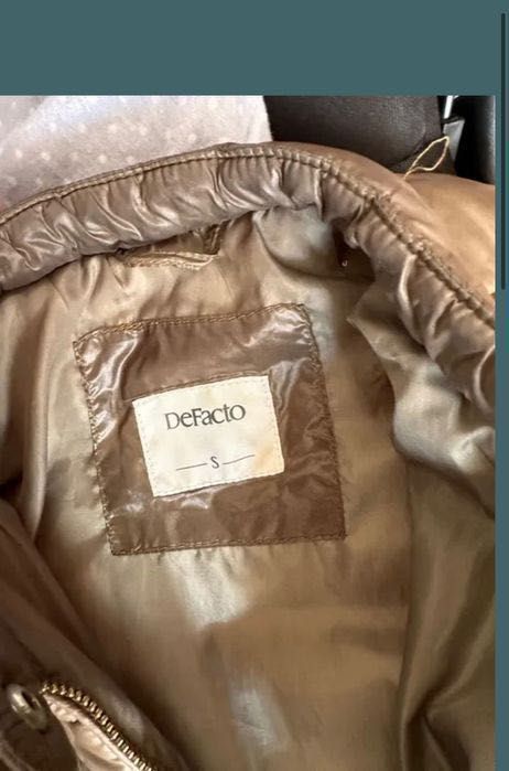 Есенно яке Defacto