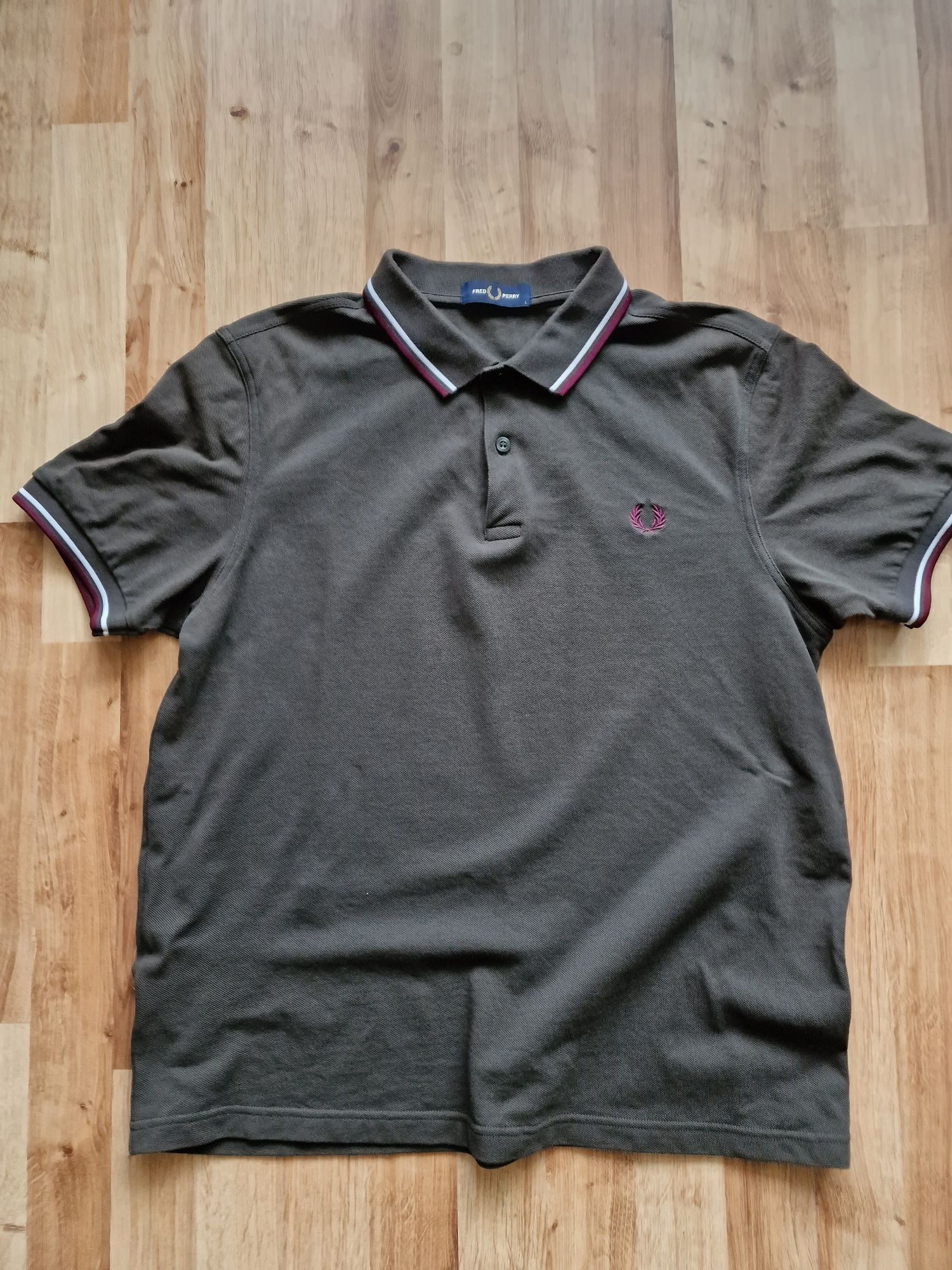 Поло тениска Fred Perry