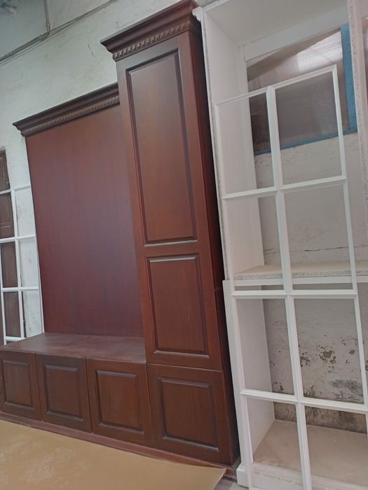 Vand cuier din lemn masiv