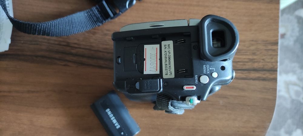 Цифровая видеокамера