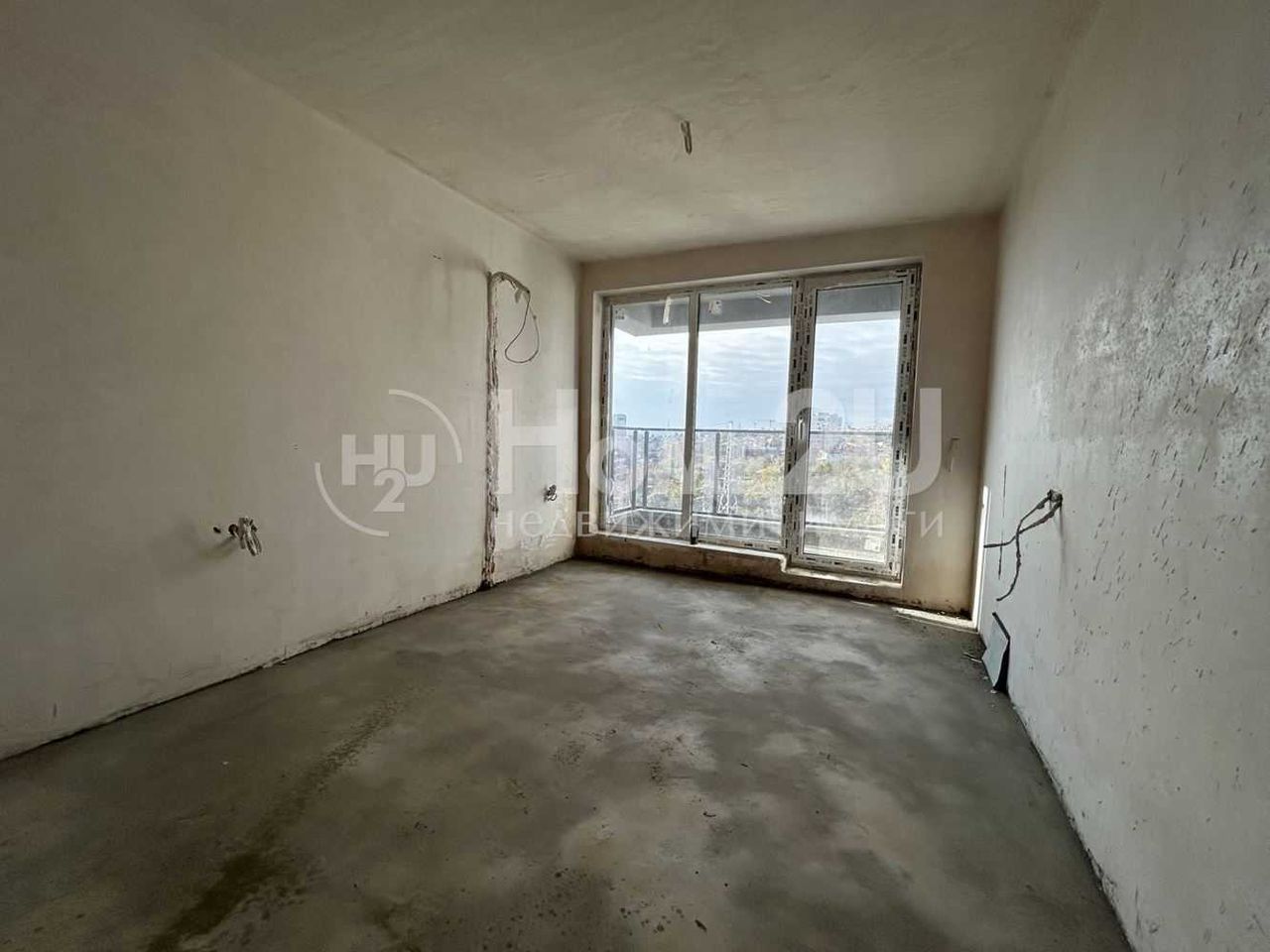 Продава се Тристаен апартамент в Варна, Левски - 94 кв.м за 1873 €/кв.м - Снимка #2