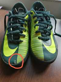 Adidasi fotbal Nike nr 32
