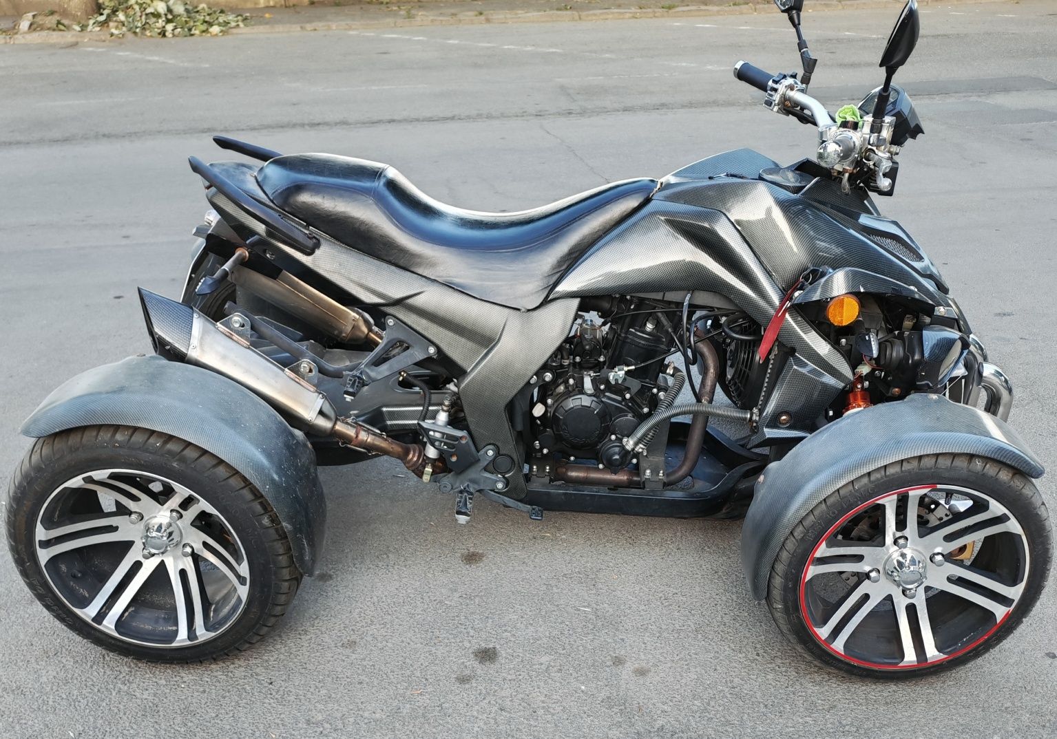 Vând quad din 2019 de 250cm