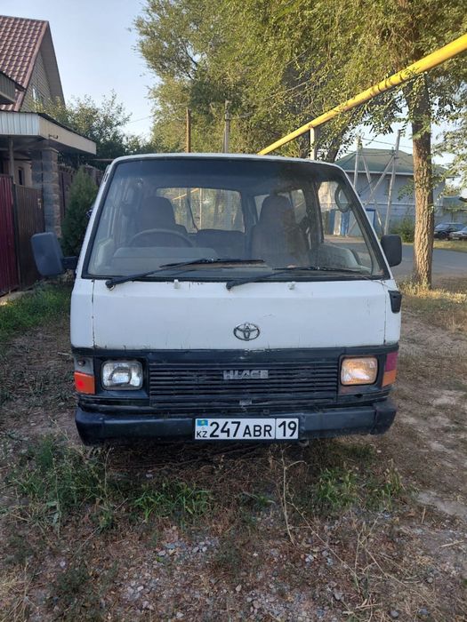 Тайота зайс продам по запчастьям