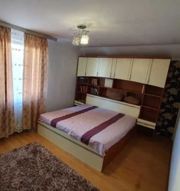 Дава се под наем Тристаен апартамент в Пловдив, Съдийски - 90 кв.м за 280.5 € - Снимка #2
