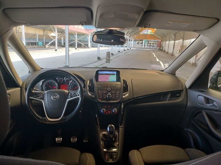 Opel Zafira C an 2014
