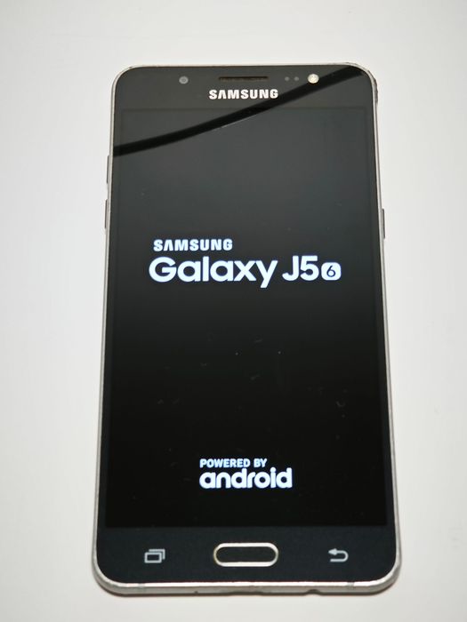 Samsung J5 2016 funcționează perfect, ecran ca nou, dual SIM