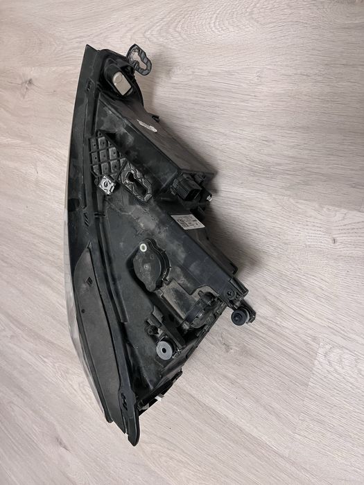 Seat Leon IV  2020 ляв фар кат. 5FB.941.007.G