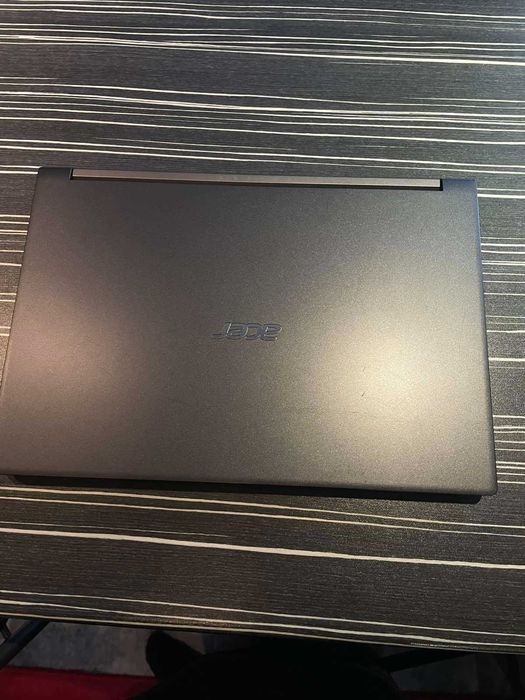 Acer Aspire 7 A715-42G
