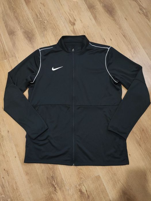 Bluza Nike mărimea XL persona înaltă