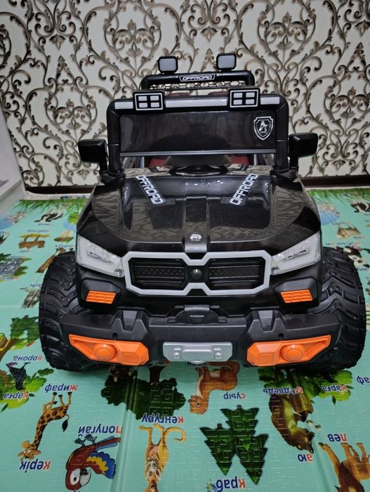 Детская машина в отличном состоянии