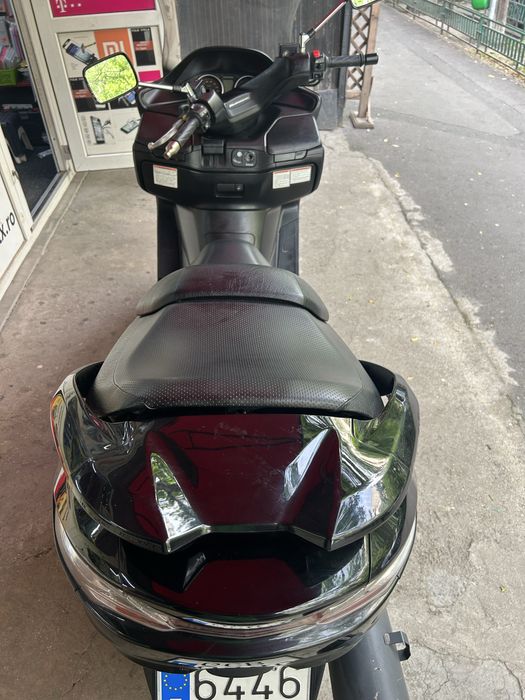 Suzuki Burgman 400