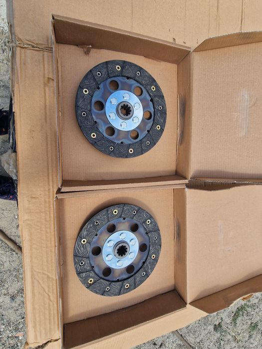 Disc ambreiaj tractor fiat 211. 215. Cu diametru de 185 mm preț 300 le