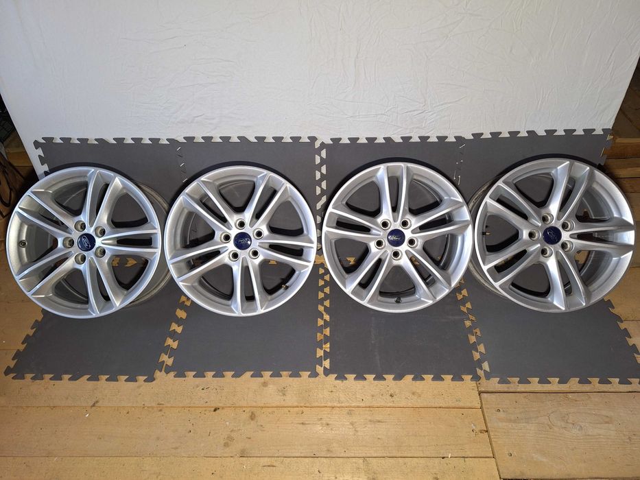 Vând set 4 jante aliaj pe 17  Ford Mondeo,  Focus, kuga, C Max etc.