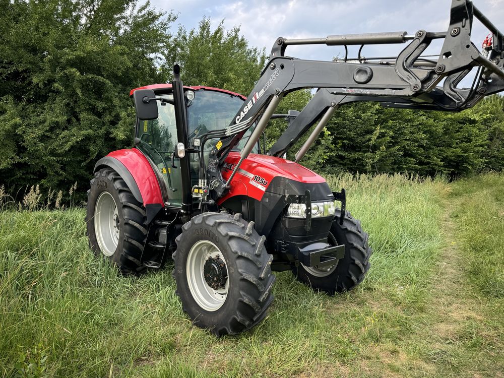 Tractor Case Farmall 105U cu Incarcator profesional Case LRZ100
