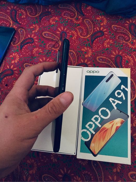 Oppo 8/128 srochna sotiladi