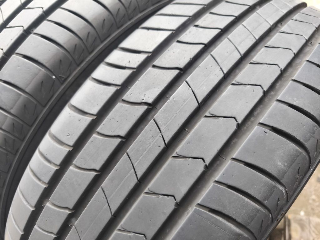 215/60/17" 4бр Kumho ecsta hs51,dot2622,7mm