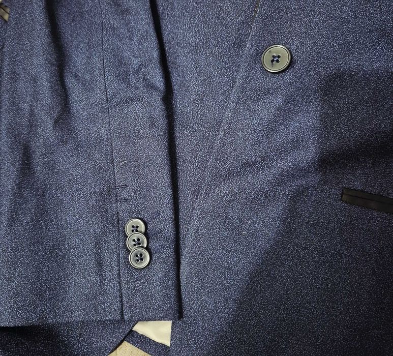 Официален мъжки костюм