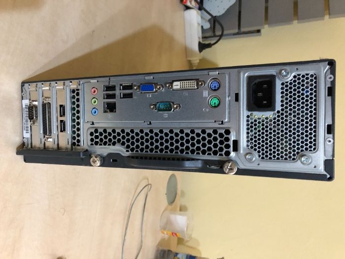 Lenovo ThinkCentre M72e + Medion 17 inch + tastatura & mouse gaming