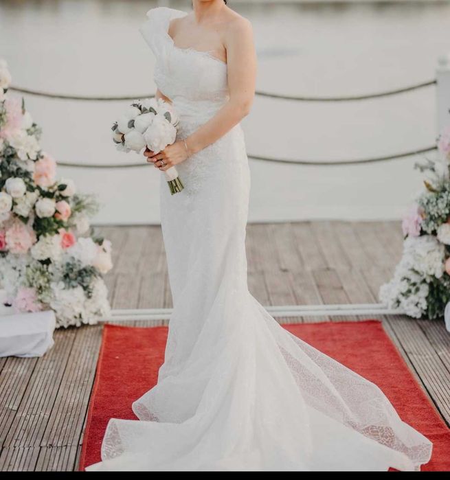 Vand rochie de mireasa