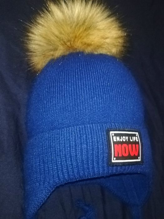 Зимняя шапка в отличном состоянии носили одну зиму