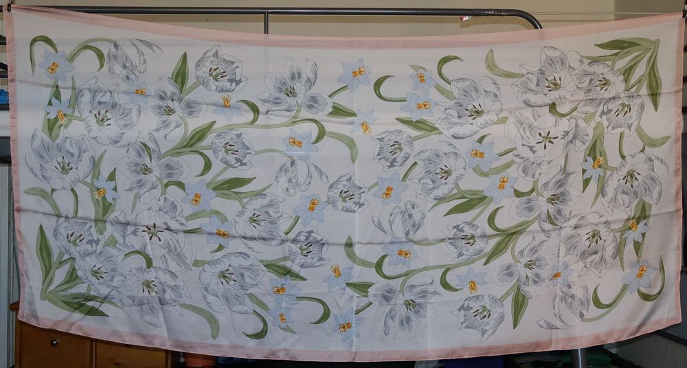 Копринени шалове от Виетнам